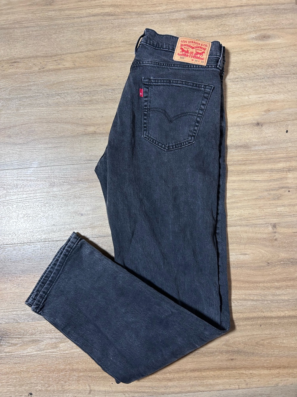Levi's Men's Black Relaxed Straight Jeans